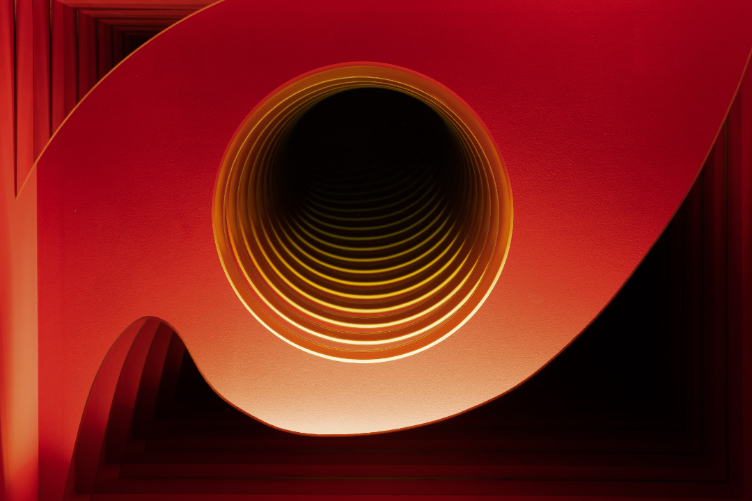 Red Whirl - Detail 1